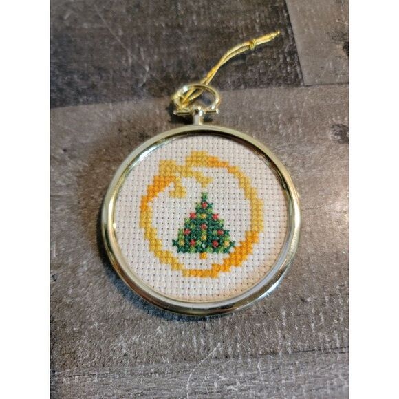 Stitch pattern Pine Christmas tree ornament Xmas decor - Picture 2 of 3